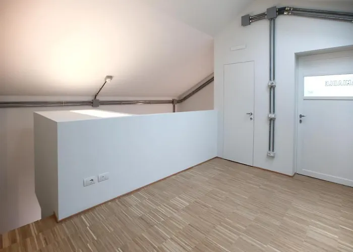 Basicvillage * Milánó