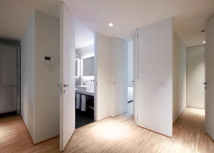 Basicvillage * Milánó